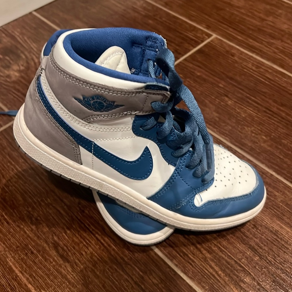 Jordan mid blue and white sneakers- size 2.5